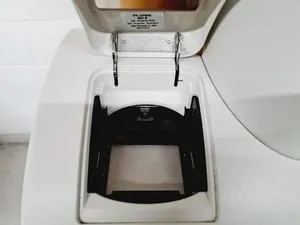 Ciphergen ProteinChip System Series 4000 Lab Instrument, 3 of 24