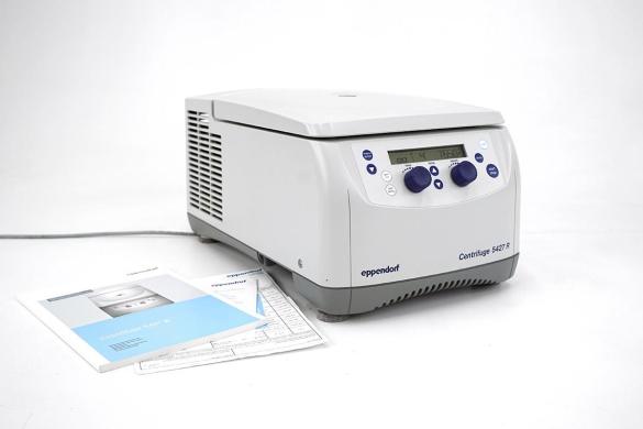 Eppendorf 5427R Refrigerated Benchtop Centrifuge with FA-45-30-11 Rotor-cover