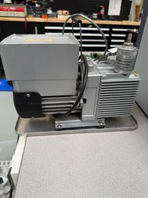 Agilent DS42 Rotary Vane Pump for GC/MS Systems
