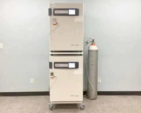 Thermo Scientific Heracell VIOS 160i 165L CO2 Incubator with 180°C Dry-Heat Decontamination