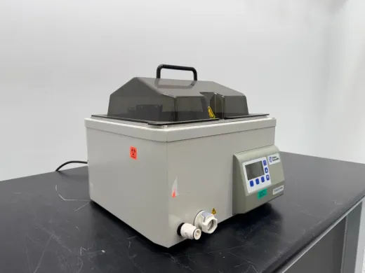 Thermo Scientific FSGPD10 Heated Circulating Water Bath