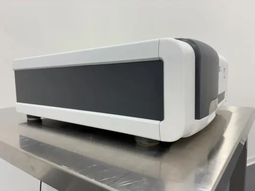 Agilent Technologies Cary 60 G6860A UV-Vis Spectrophotometer for Precision Absorbance Analysis