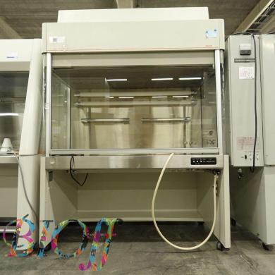 SANYO MCV-13BSF Biological Clean Bench-cover