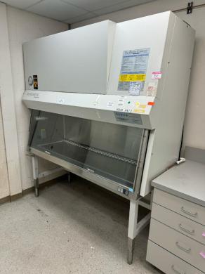 The Baker Company SterilGARD III Advance 6' Class II Type A2 Biosafety Cabinet-cover