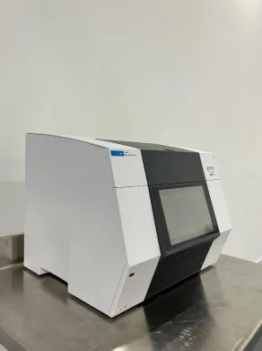 Agilent AriaDX Real-Time PCR Thermocycler with 96-Well Block and Touchscreen Interface
