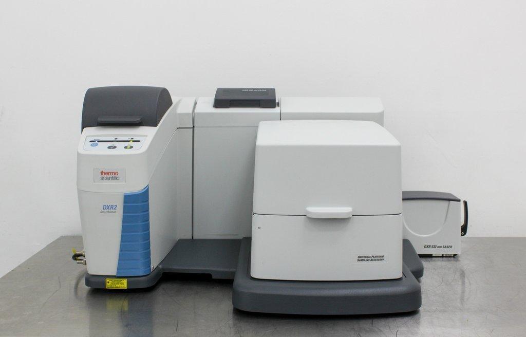 Thermo DXR2 SmartRaman Spectrometer with Universal Platform Sampling