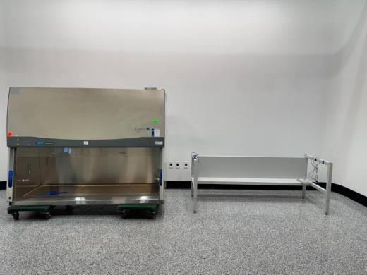 Labconco Logic 6' Class II BioSafety Cabinet with HEPA Filtration-cover