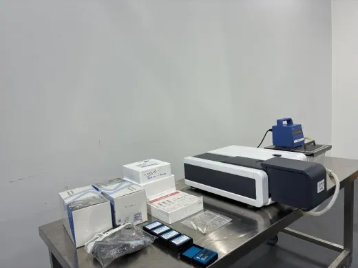 Agilent Technologies Cary 60 UV-Visible Spectrophotometer with Modular Accessories