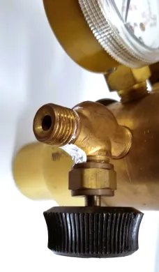 VWR 55850-496 Single Stage Breathing Air Gas Regulator (CGA 346)