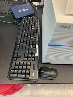 Illumina iSeq 100 Gene Sequencer-cover