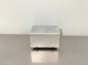 VWR 200 Mini Magnetic Stirrer with Analog Speed Control and 2L Capacity, 3 of 9
