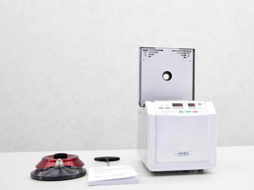 Hitachi CT15E Benchtop Centrifuge-cover