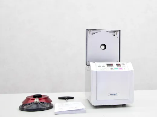Hitachi CT15E Benchtop Centrifuge, Centrifugation