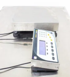 Ohaus D30BR Defender Bench Scale Base, 60 lb Capacity, IP67 Rated Industrial Weighing Scale, 7 of 11