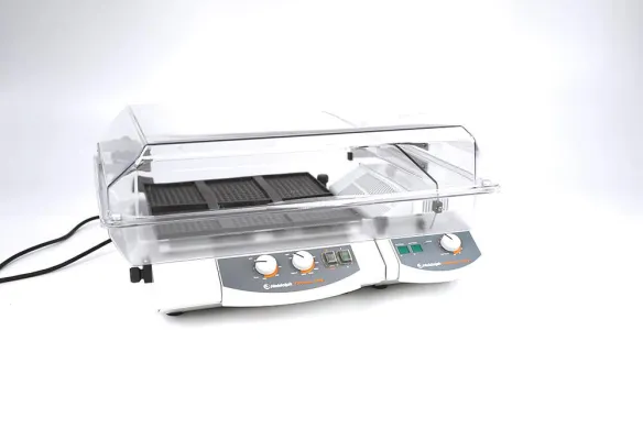 Heidolph Titramax 1000 Incubator Shaker with Low Hood, 65 °C