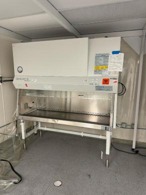 The Baker Company SterilGARD III Advance 6' Class II Type A2 Biosafety Cabinet-cover