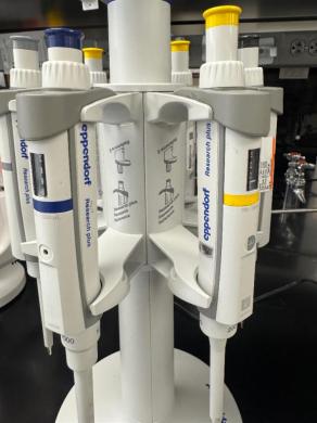 Eppendorf Research Plus Single-Channel Micropipette Set with Adjustable Volume, Qty 6-cover