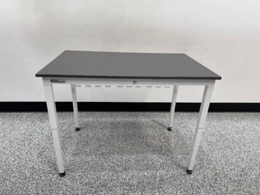 Terra Universal 4-Foot Cleanroom Lab Bench with Adjustable Legs-cover
