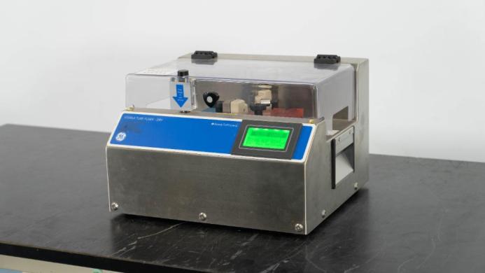 GE ReadyToProcess Sterile Tube Fuser - Dry for Bioprocess Single-Use Tubing Fusion-cover