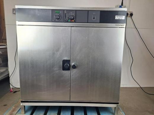 Memmert Double Door Incubator-cover