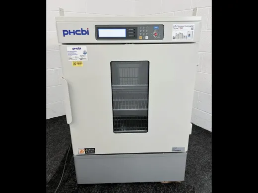 PHCbi MIR-154 Cooled Laboratory Incubator with Precise Temperature Control and 123 L Capacity