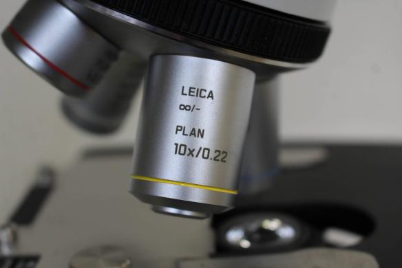 Leica DM500 Binocular Transmitted Light Microscope QP