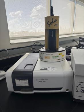Agilent Cary 60 UV-Vis Spectrophotometer G6860A with Solo VPE Variable Pathlength Module-cover