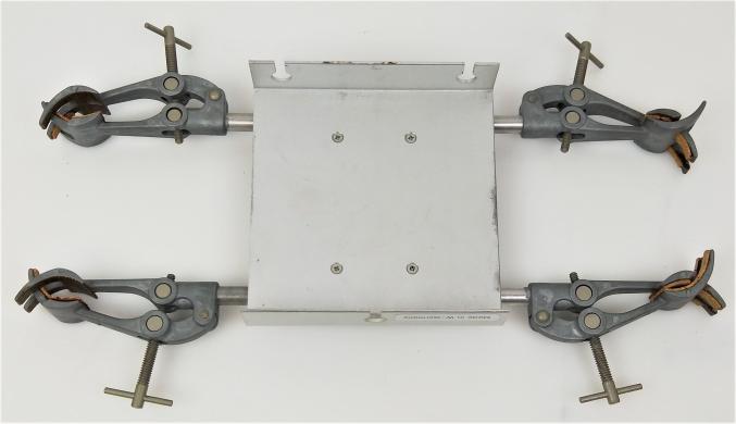 Janke & Kunkel VX5 Flask Holder Platform Attachment for IKA Vibrax VXR Shaker-cover