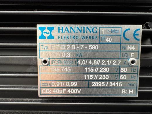 Pfeiffer Vacuum DUO 11 Oil-Lubricated Rotary Vane Vacuum Pump-cover