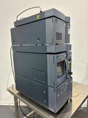 Waters Acquity High-Performance Liquid Chromatography (HPLC) System with PDA Detector and Column Oven-cover