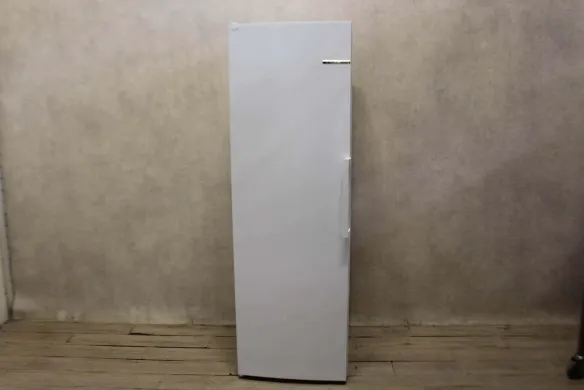Liebherr K 4260 Freestanding Laboratory Refrigerator for Biotech Storage
