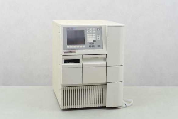 Waters 2795 Separations Module-cover