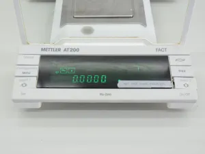 Mettler AT200 Analytical Balance with 0.1 mg Readability and 205 g Capacity, 3 of 4