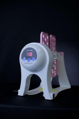 AS ONE Mini Rotator ACR-100, Model 2-922-01, Benchtop Tube Mixer for Small Volume Tubes-cover