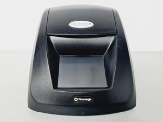 Promega Glomax 20/20 Luminometer Lab-cover