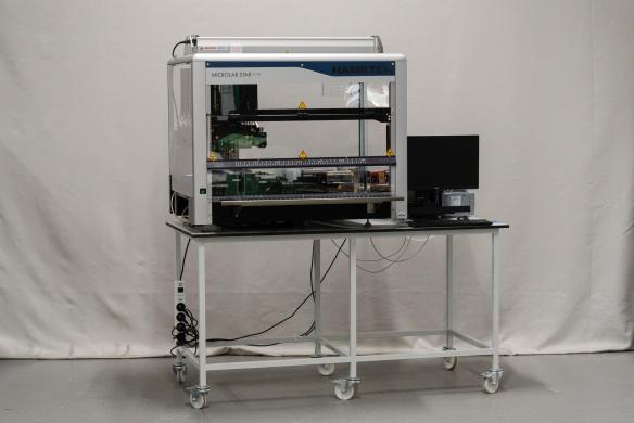 Hamilton Microlab Starlet IVD Automated Pipetting Robot-cover