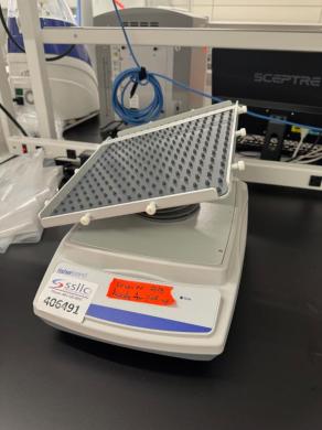 Fisherbrand Nutating Mixer Model 88861041-cover