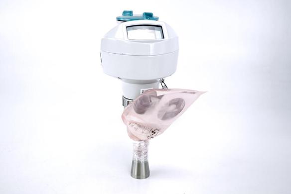 Siemens SITRANS LR250 Radar Level Transmitter 7ML5431-0AC20-1AA0-cover