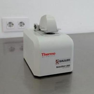 Thermo Scientific NanoDrop 2000 Microvolume UV-Vis Spectrophotometer-cover