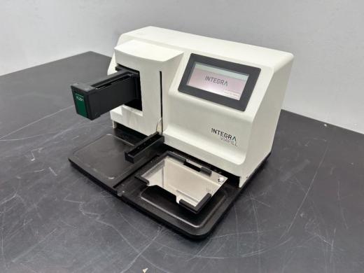 INTEGRA VIAFILL Automated Liquid Handling System with Integrated Touchscreen-cover