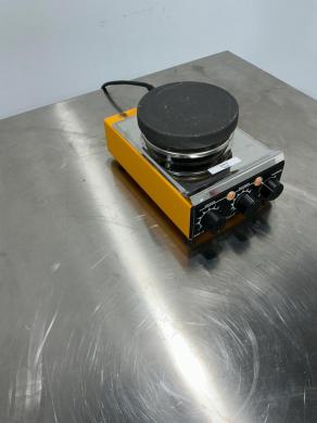 Gerhardt Mag-H Magnetic Hot Plate Stirrer with Manual Temperature and Speed Control-cover