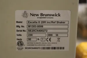 New Brunswick Excella 25R Refrigerated Shaking Incubator, 4 of 4