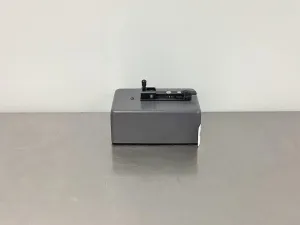 Thermo Fisher Scientific NanoDrop 3300 Microvolume Fluorometer for Nucleic Acid and Protein Quantification, 2 of 17
