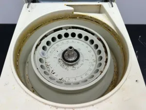 Fisher Scientific accuSpin Micro 17R Refrigerated Centrifuge, 4 of 4