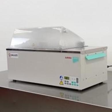 Julabo SW22 Temperature-Controlled Shaking Water Bath with PID Microprocessor Control-cover