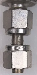 Parker V-Series P316 Stainless Steel Needle Valve, 3 of 3