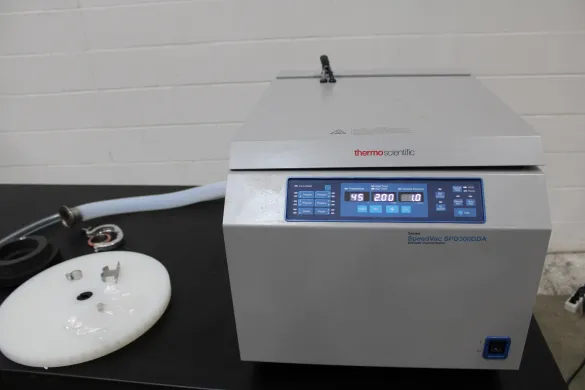Thermo Scientific SPD300 Speed Vac DDA Vacuum Concentrator with 35–85°C Temperature Control