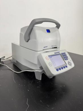 Eppendorf Vapo Protect Mastercycler pro Precision Thermal Cycler with Vapor Protection-cover