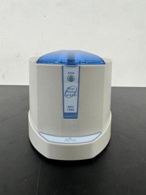 Labnet Mini Plate Spinner C1000 Microplate Centrifuge for Molecular Biology-cover