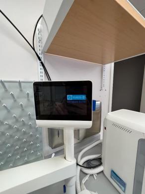 Millipore Milli-Q-System Q-POD/IQ7000 Water Dispenser-cover